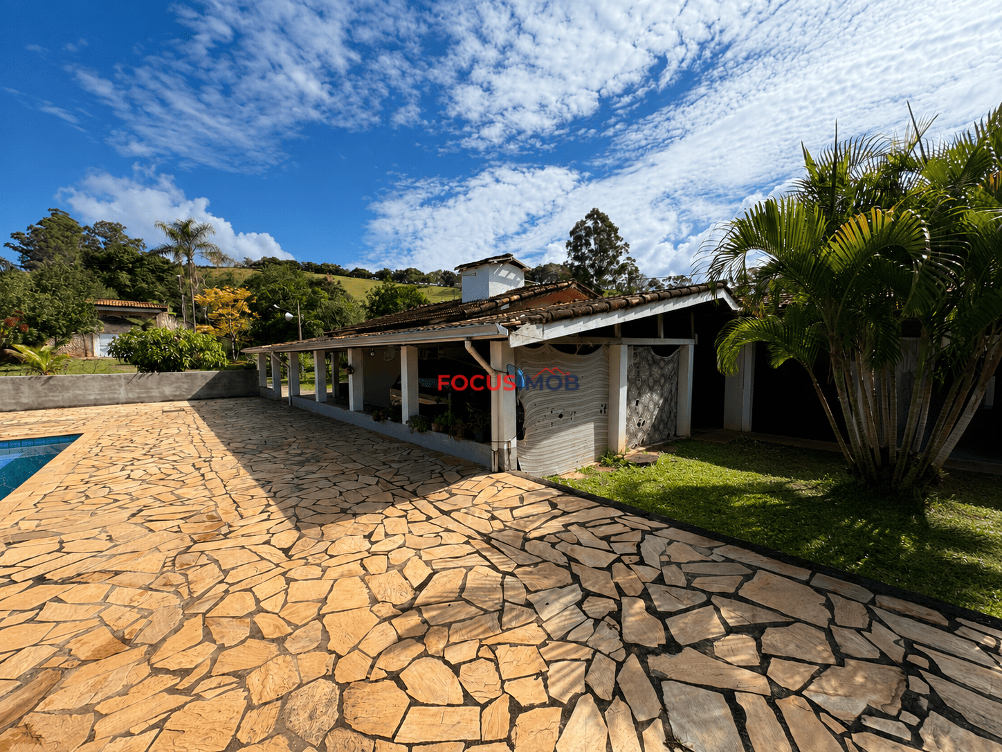 🌿 Chácara Completa em Monte Sião/MG – 1.500 m² com Piscina, Campo e Área de Lazer | R$ 550.000