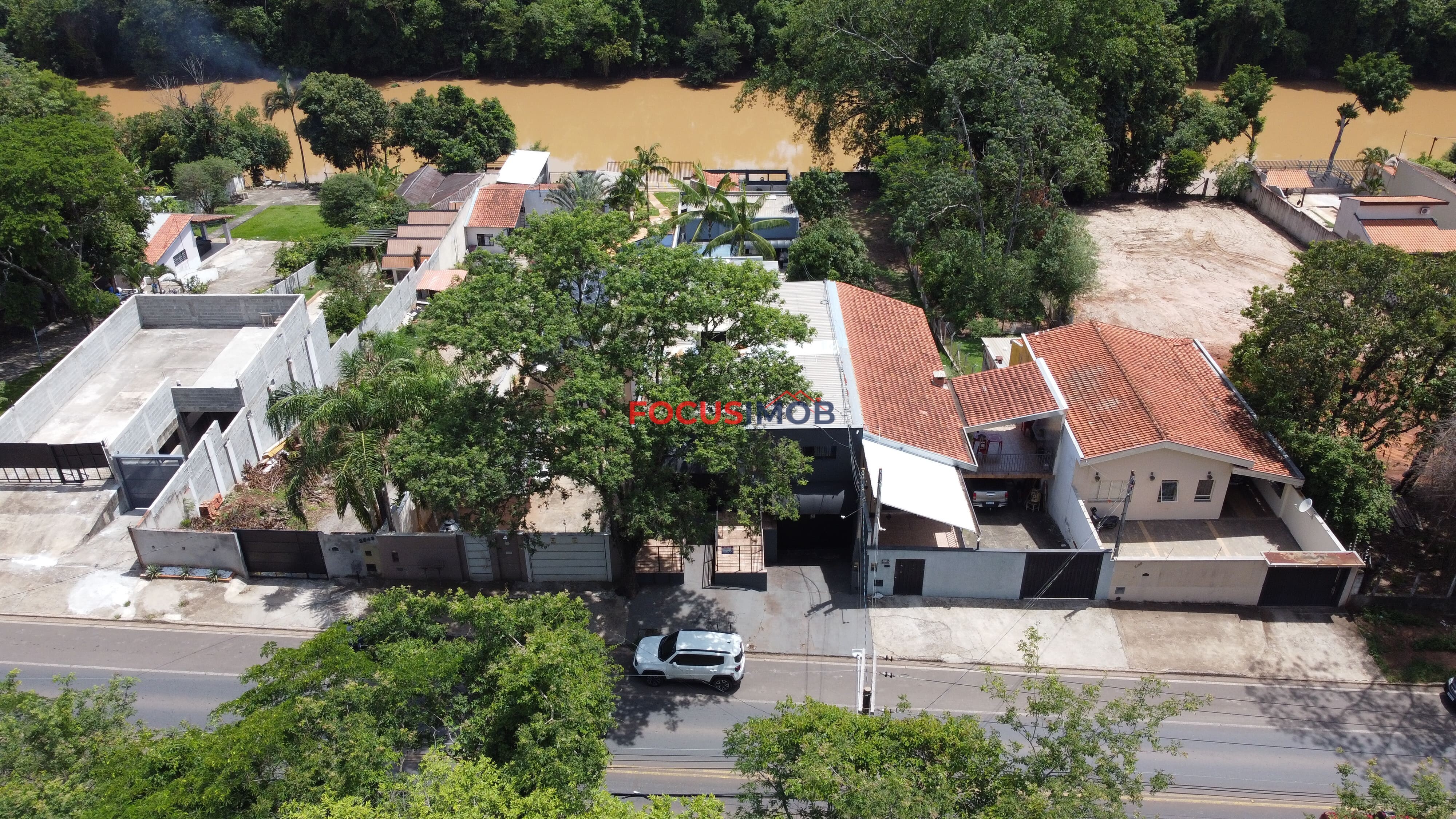 Casa para locação com 3 dormitórios, 270 m², no Jardim Serra Dourada