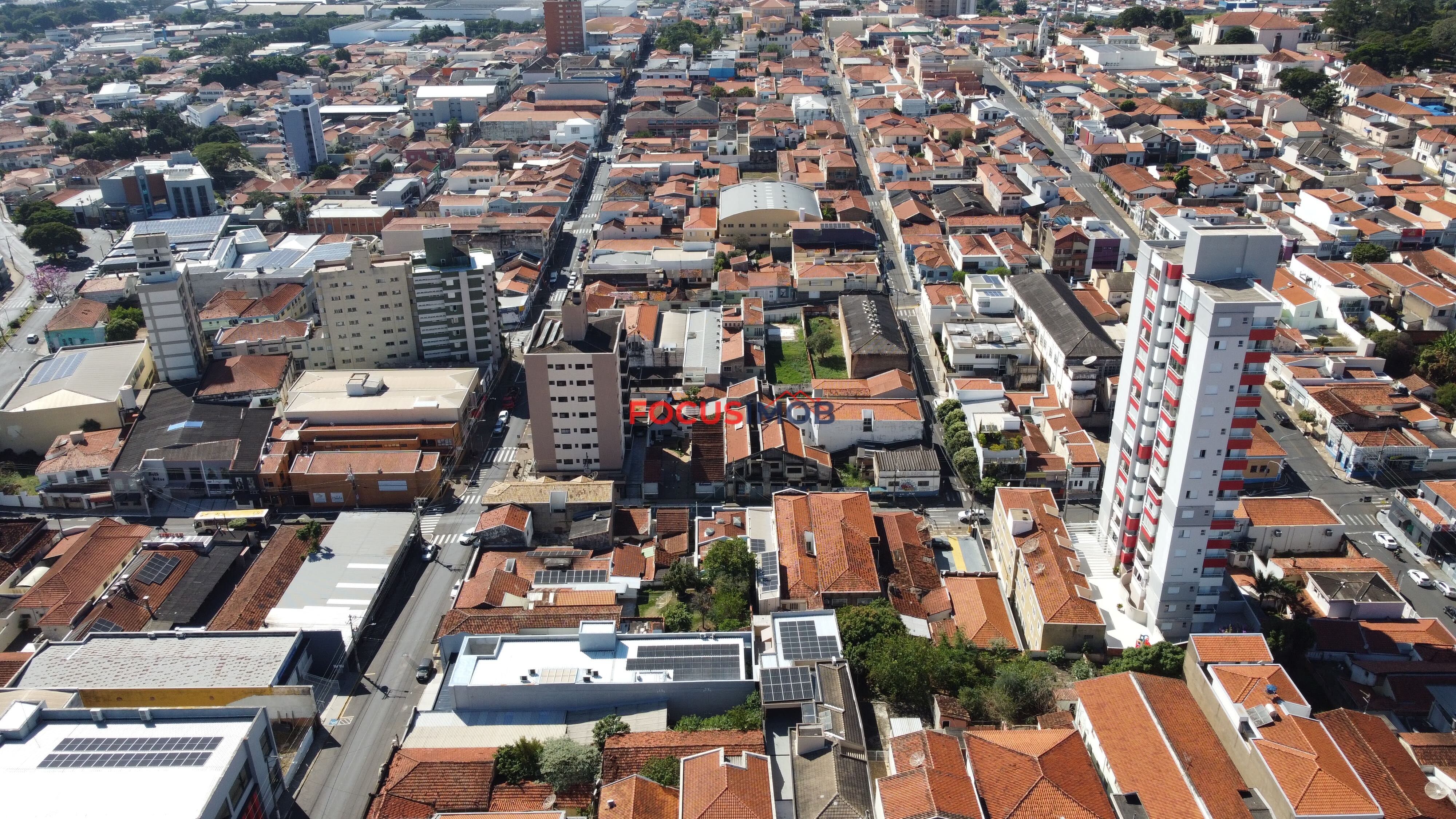 Prédio Comercial no Centro de Itapira - 3 Rendas Garantida! Salas, Lojas ou Airb