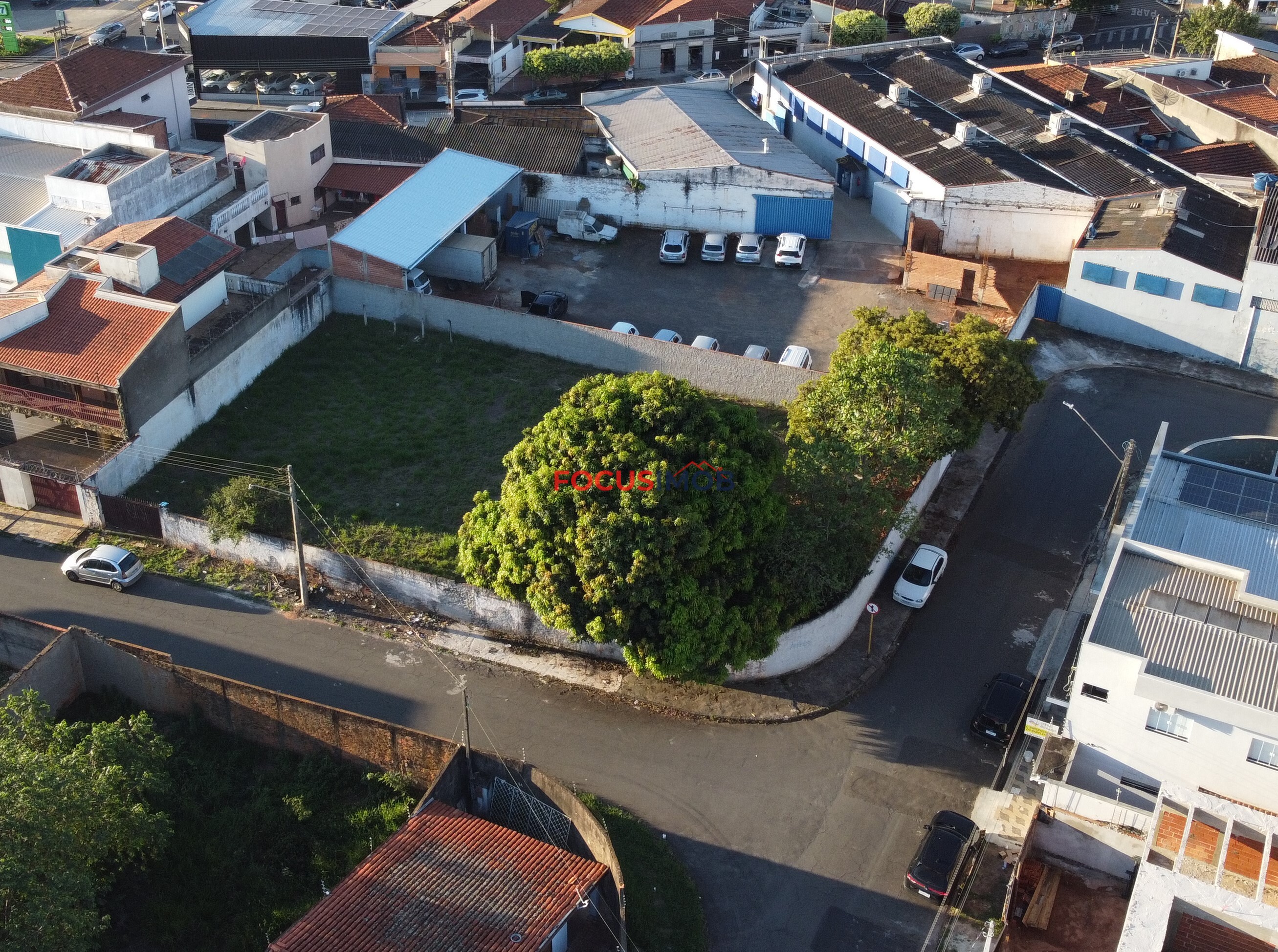 Terreno Murado de 881,50 m² no Bairro Capela – R$ 600.000 (Aceita Permuta)