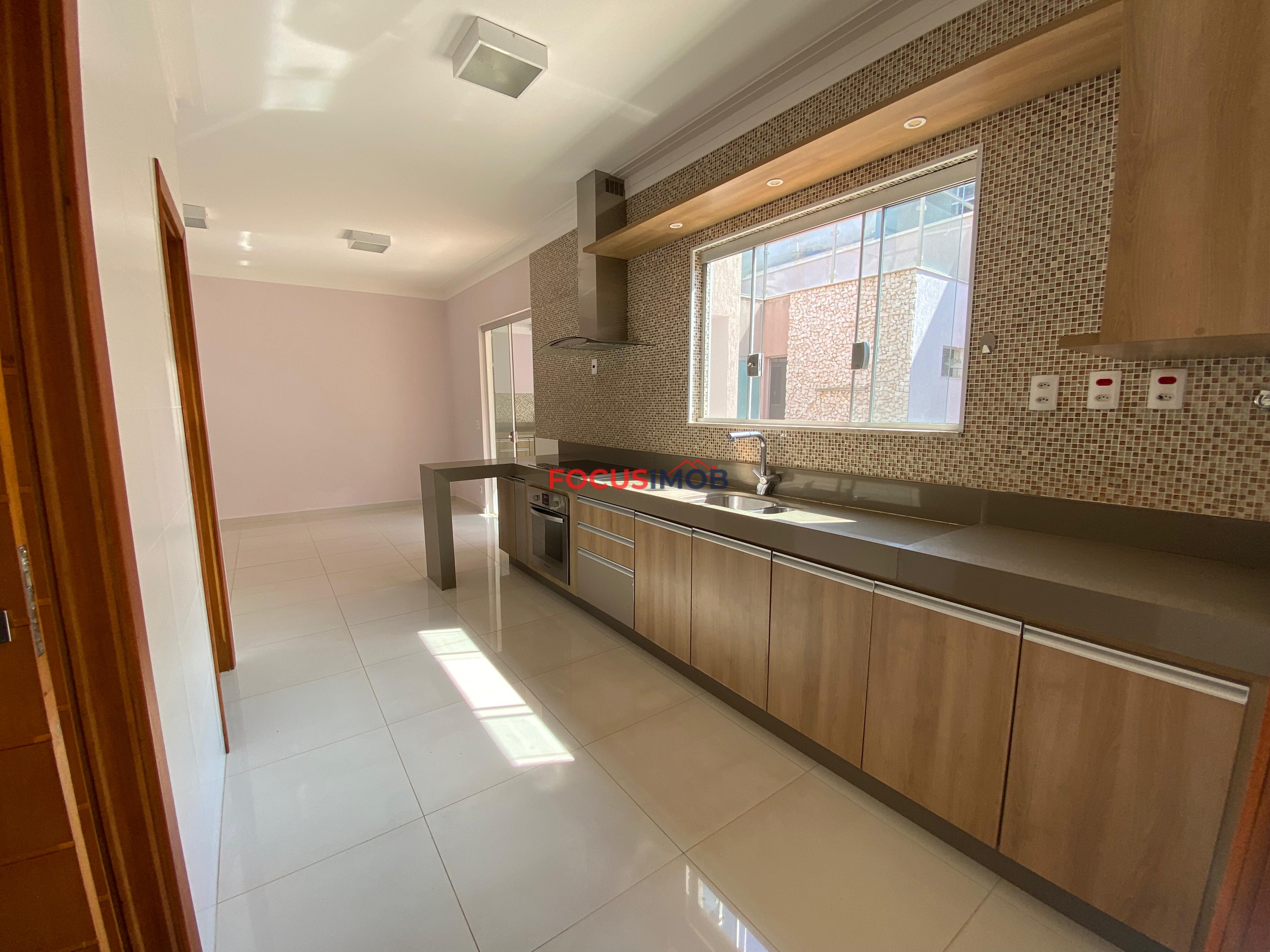 Seu Novo Lar no Santa Mônica II em Mogi Guaçu SP: Sobrado Completo com Piscina e Espaço Gourmet