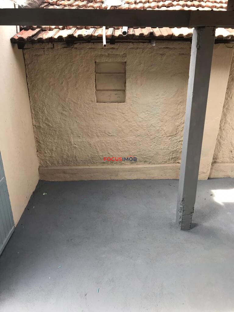 Excelente Oportunidade! 2 Casas no Mesmo Terreno com Potencial Comercial - Itapira/SP