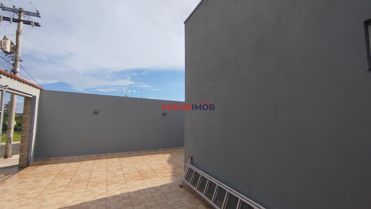 Linda casa na Estiva Gerbi - Jardim Lody-