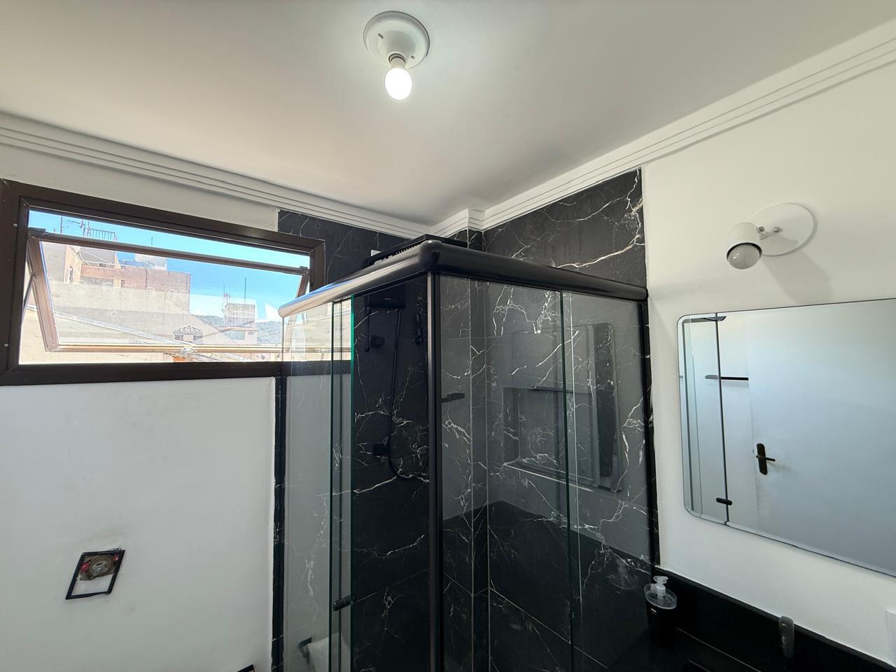 APARTAMENTO NA PRAIA ENSEADA GUARUJA À VENDA ACEITA PERMUTA COM CHÁCARA.