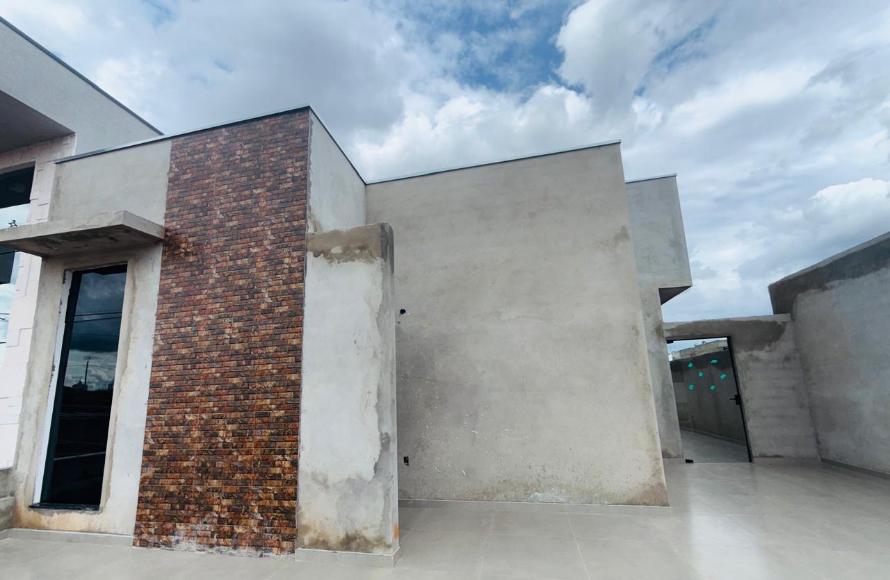 CASA À VENDA CONDOMÍNIO TERRAS DA CACHOEIRA ESTUDA POSSIBILIDADE DE PERMUTA EM APARTAMENTO.