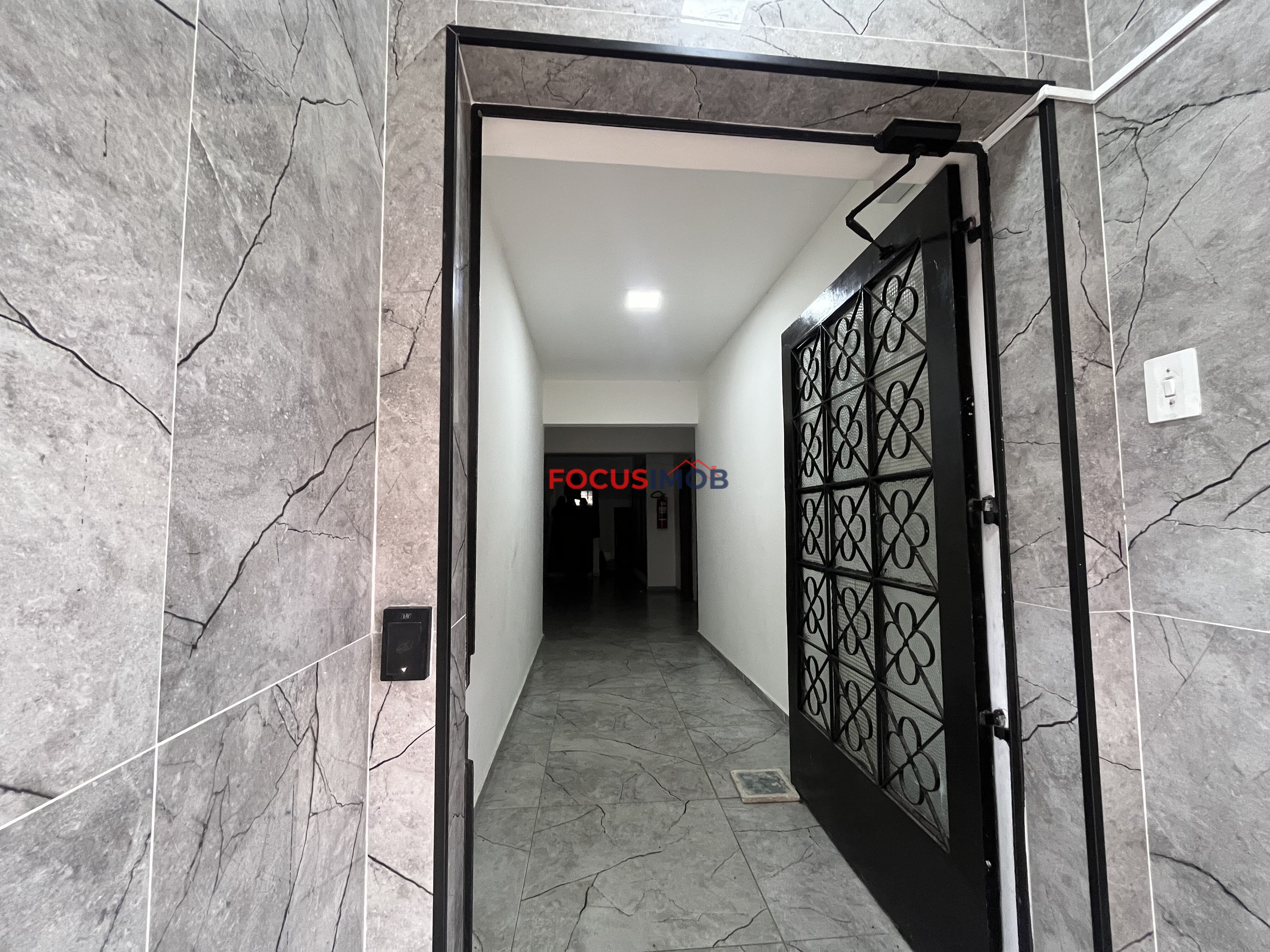 PRÉDIO RESIDENCIAL NO BRÁS