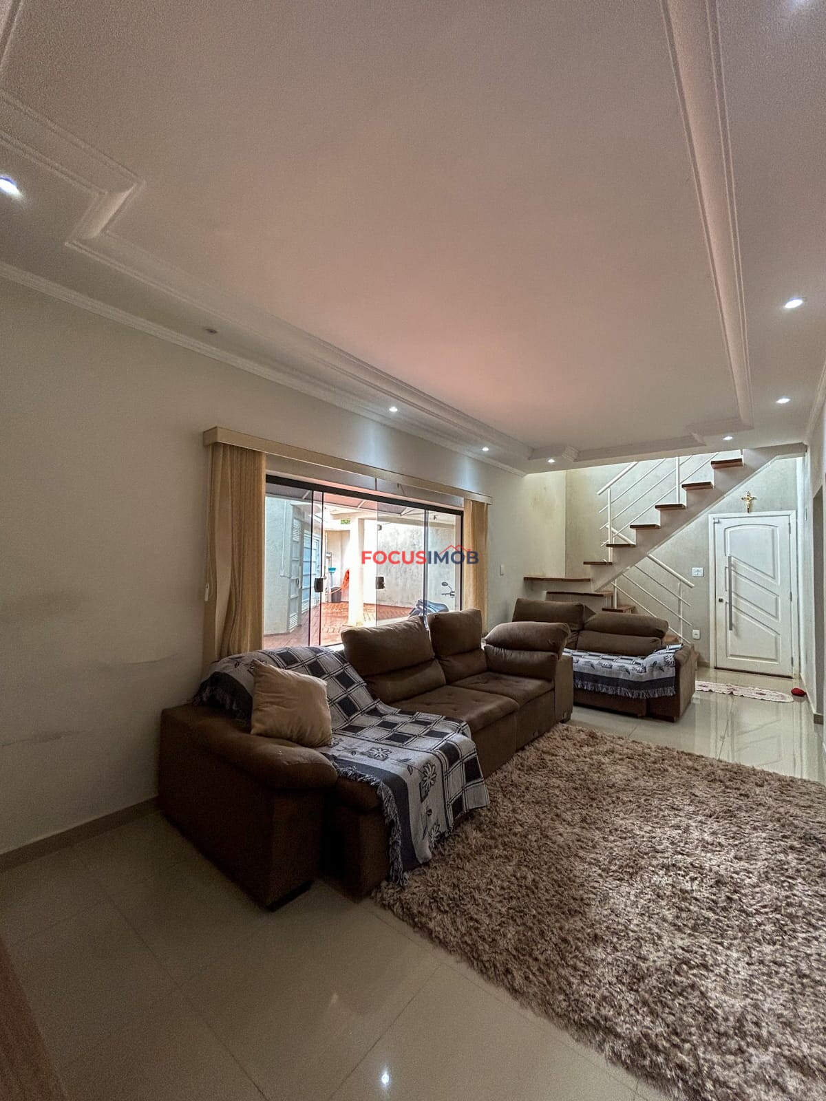 Sobrado a venda no bairro Jardim Jacira, Mogi Guaçu - SP