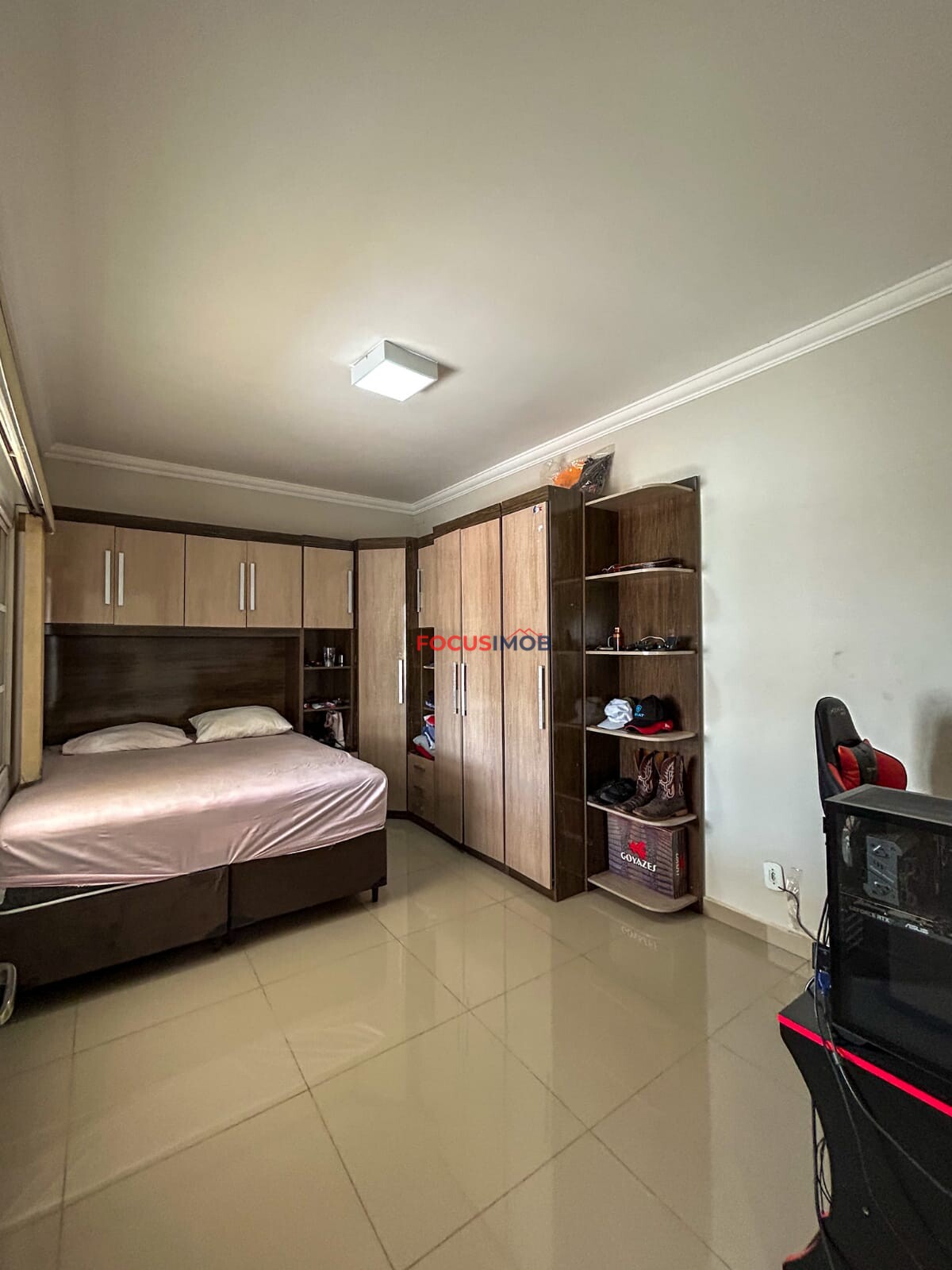 Sobrado a venda no bairro Jardim Jacira, Mogi Guaçu - SP