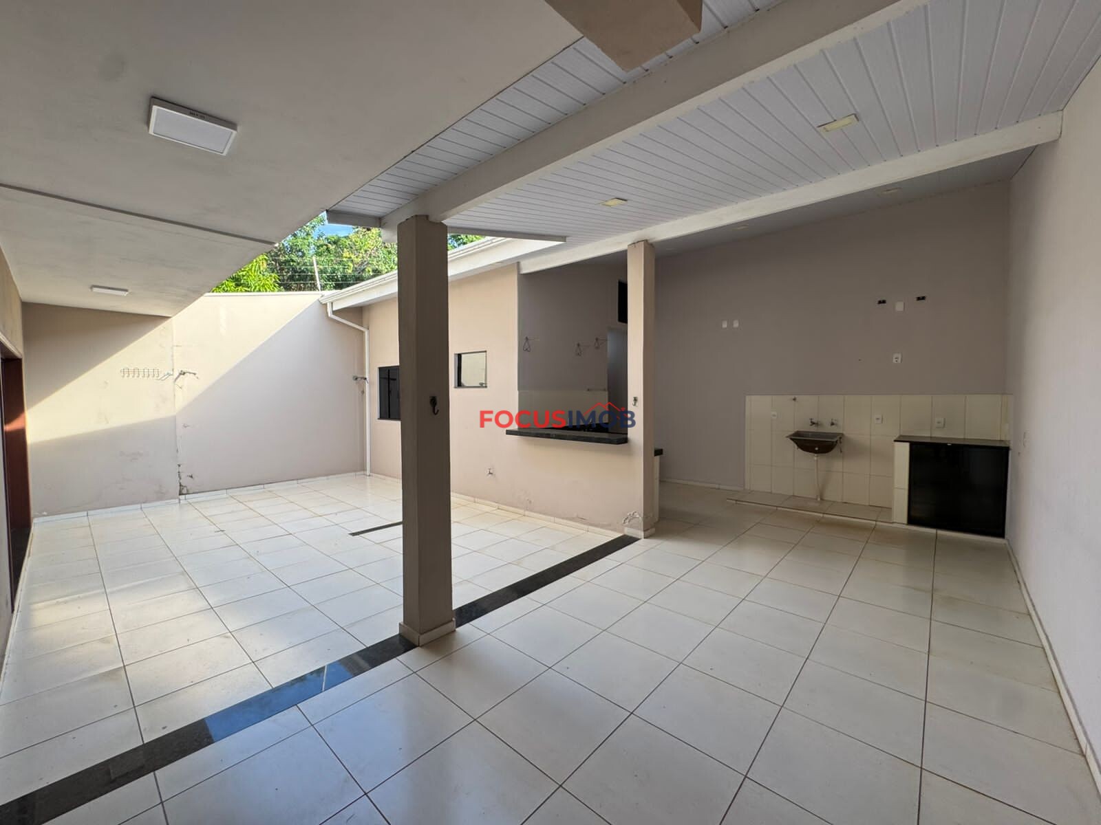 Maravilhoso sobrado à venda no Jardim Santo Antônio, em Mogi Guaçu