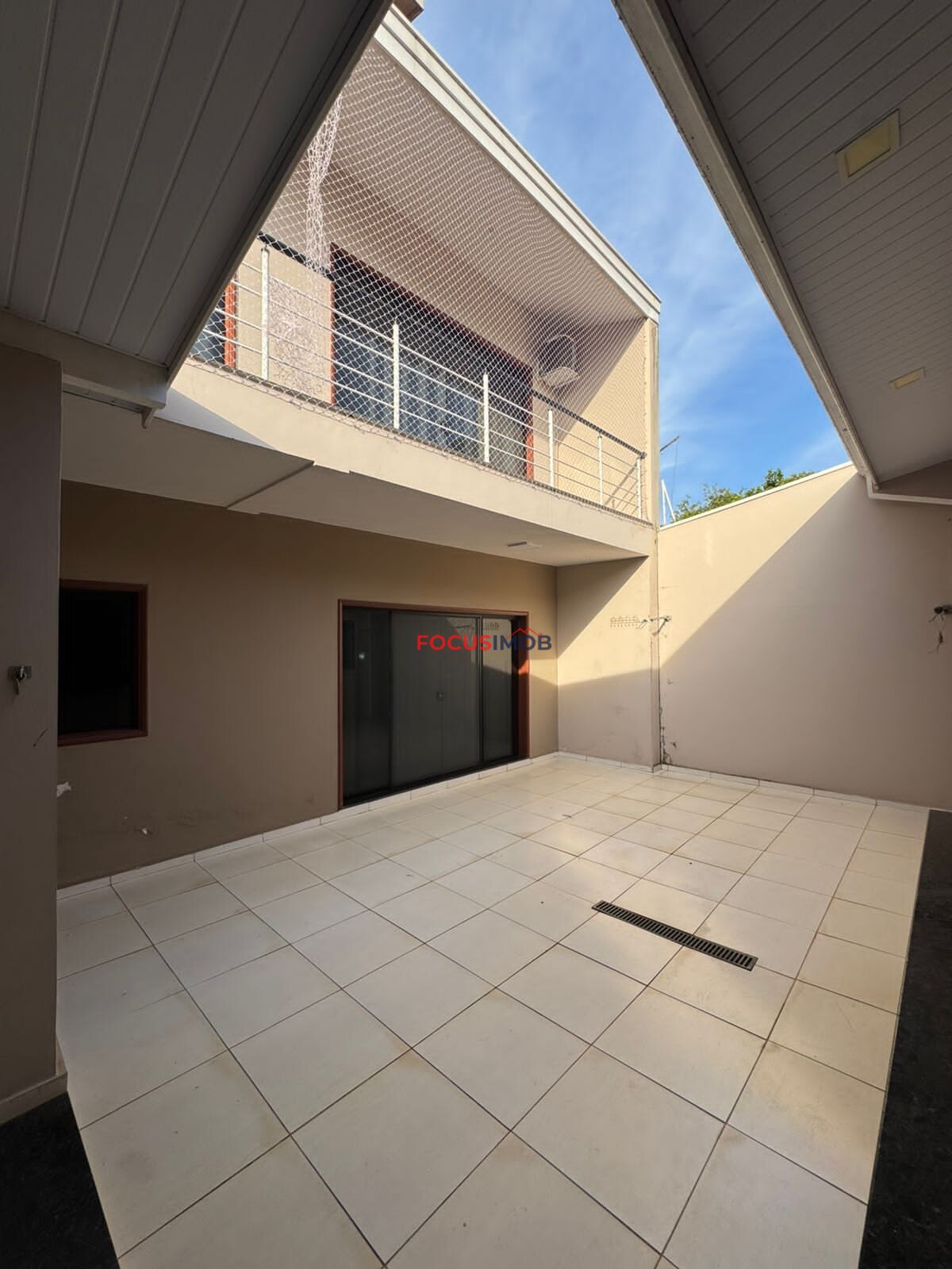 Maravilhoso sobrado à venda no Jardim Santo Antônio, em Mogi Guaçu