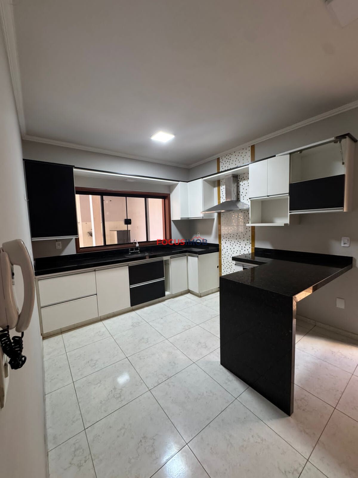 Maravilhoso sobrado à venda no Jardim Santo Antônio, em Mogi Guaçu