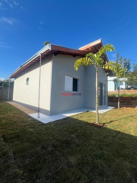 Casa em condomínio em Itapira