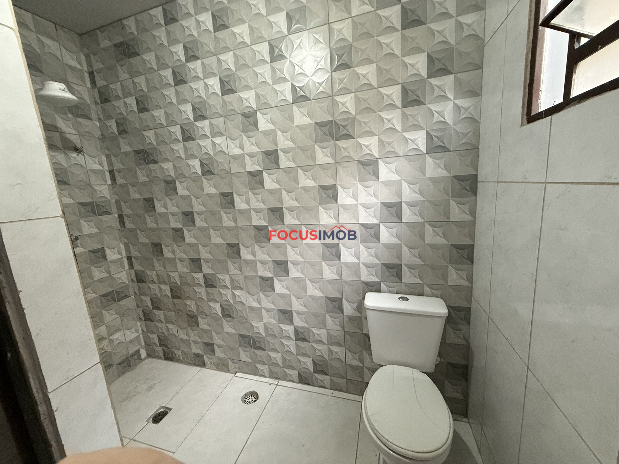 Casa 2 quartos - Istor Luppi