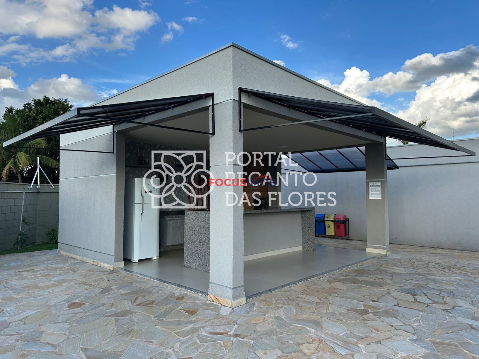 🏡 Apartamento para Locação – Condomínio Portal Recanto das Flores