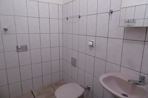 Casa três quartos e três banheiros no Zaniboni II