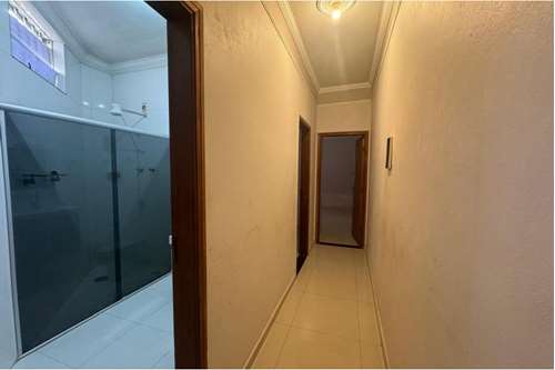 CASA A VENDA COM AREA COMERCIAL NOVA CANNAA MOGI GUAÇU
