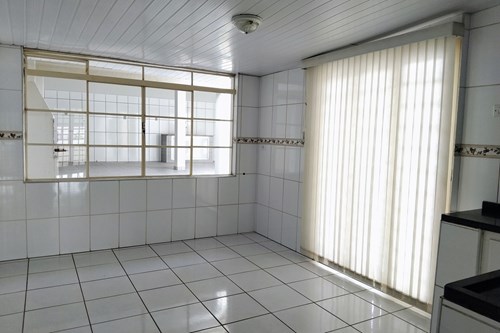 Moderna Casa de Vila: Espaço e Conforto em Mogi Guaçu