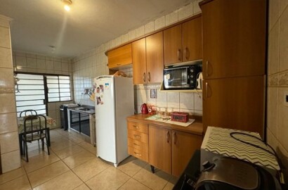 Casa com três dormitórios