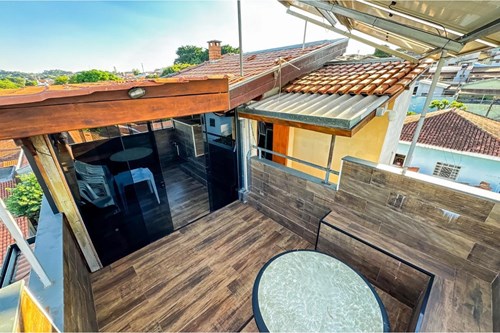 Sobrado com vista panorâmica e 5  dormitórios no Jardim Itacolomy