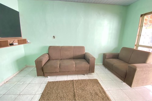 Casa dois dormitórios em Avenida