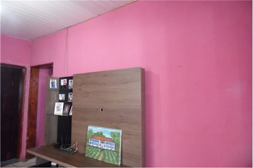 IMÓVEL DE ESQUINA COM TRÊS DORMITÓRIOS E PONTO COMERCIAL