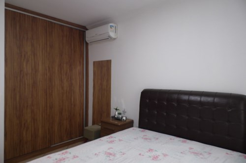 Casa com Jacuzzi Pq Cidade Nova