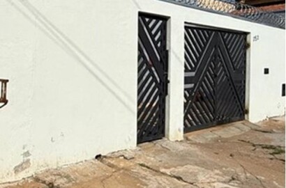 OPORTUNIDADE CASA À JARDIM SANTO ANTONIO MOGI GUAÇU