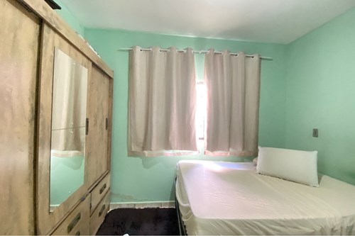 Casa dois dormitórios em Avenida