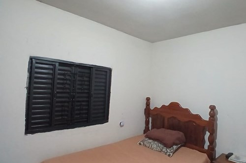 "Charmosa Casa de Campo em Chácara Santa Felicidade"