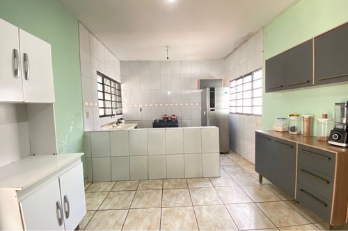 Casa dois dormitórios em Avenida