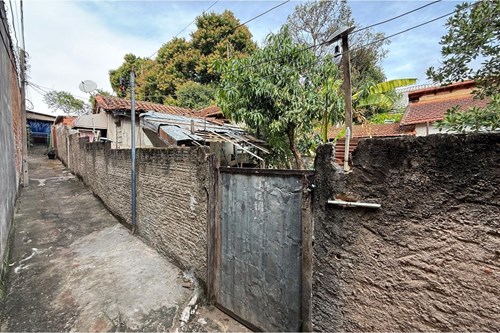 CASA OU COMERCIO À VENDA NA AVENIDA MOGI MIRIM