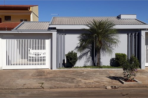 CASA À VENDA PARQUE CIDADE NOVA