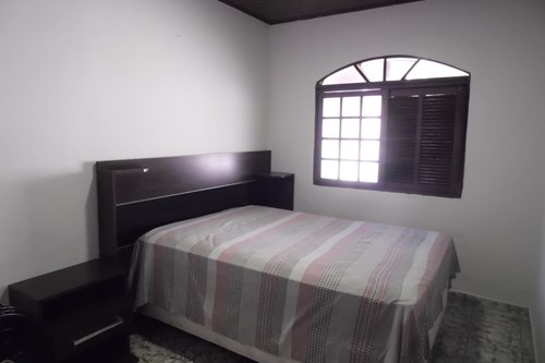 Casa três quartos e três banheiros no Zaniboni II