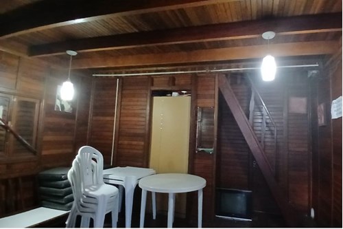 "Charmosa Casa de Campo em Chácara Santa Felicidade"