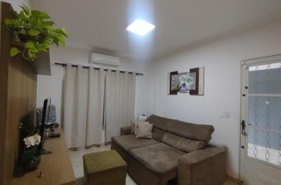 Casa com Jacuzzi Pq Cidade Nova