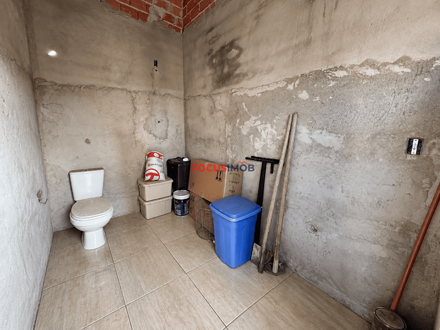 Casa à Venda no Jardim Canaã II – 2 Dormitórios, Quintal e Garagem com Portão Automático – Mogi Guaçu/SP