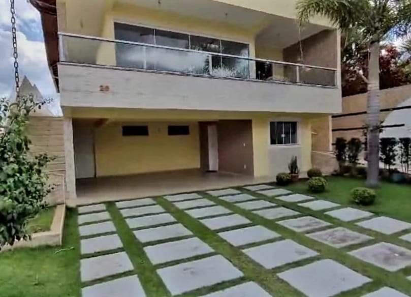 Sua Oportunidade de Morar em Águas de Lindóia está Aqui! Linda residência em Condomínio Fechado.