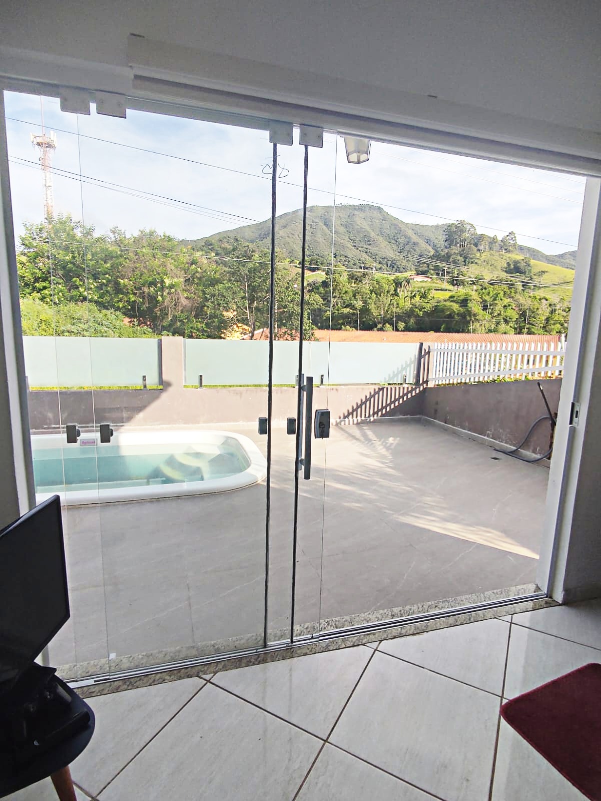 Linda Chácara que já rentabiliza com locação por temporada - para investir ou morar, na cidade de Águas de Lindóia - SP