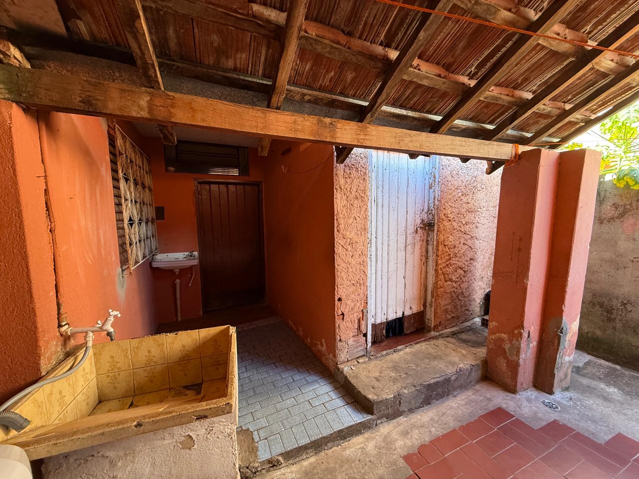 CASA À VENDA RESIDENCIAL OU COMERCIAL COM EDICULA NO BAIRRO SÃO CARLOS