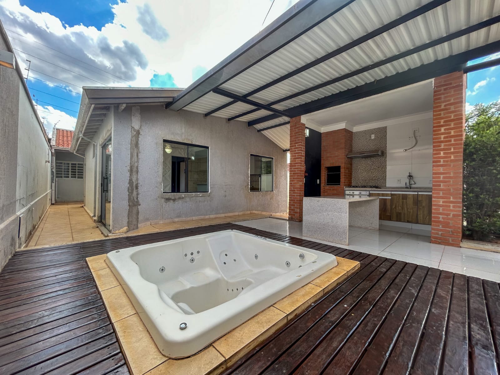 🏡 Casa com Edícula para Locação no Parque do Estado II em Mogi Mirim - SP