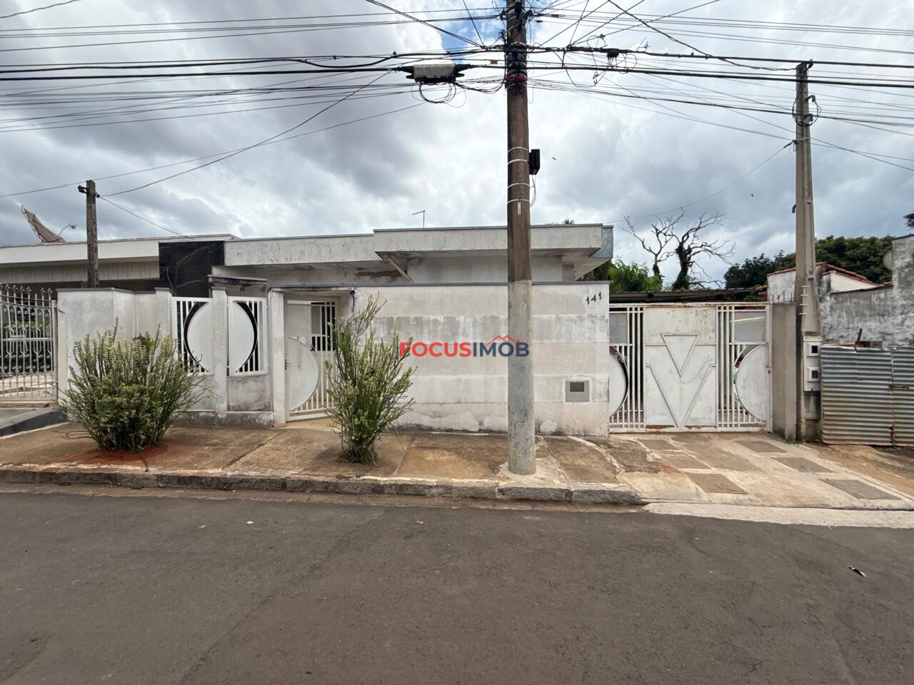 🏡 Casa à Venda no Bairro Capela – Região Central de Mogi Guaçu/SP ✨ Imóvel com edícula e amplo terreno