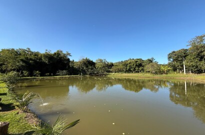 Chácara de 10.000 m²  dentro da cidade em Itapira SP