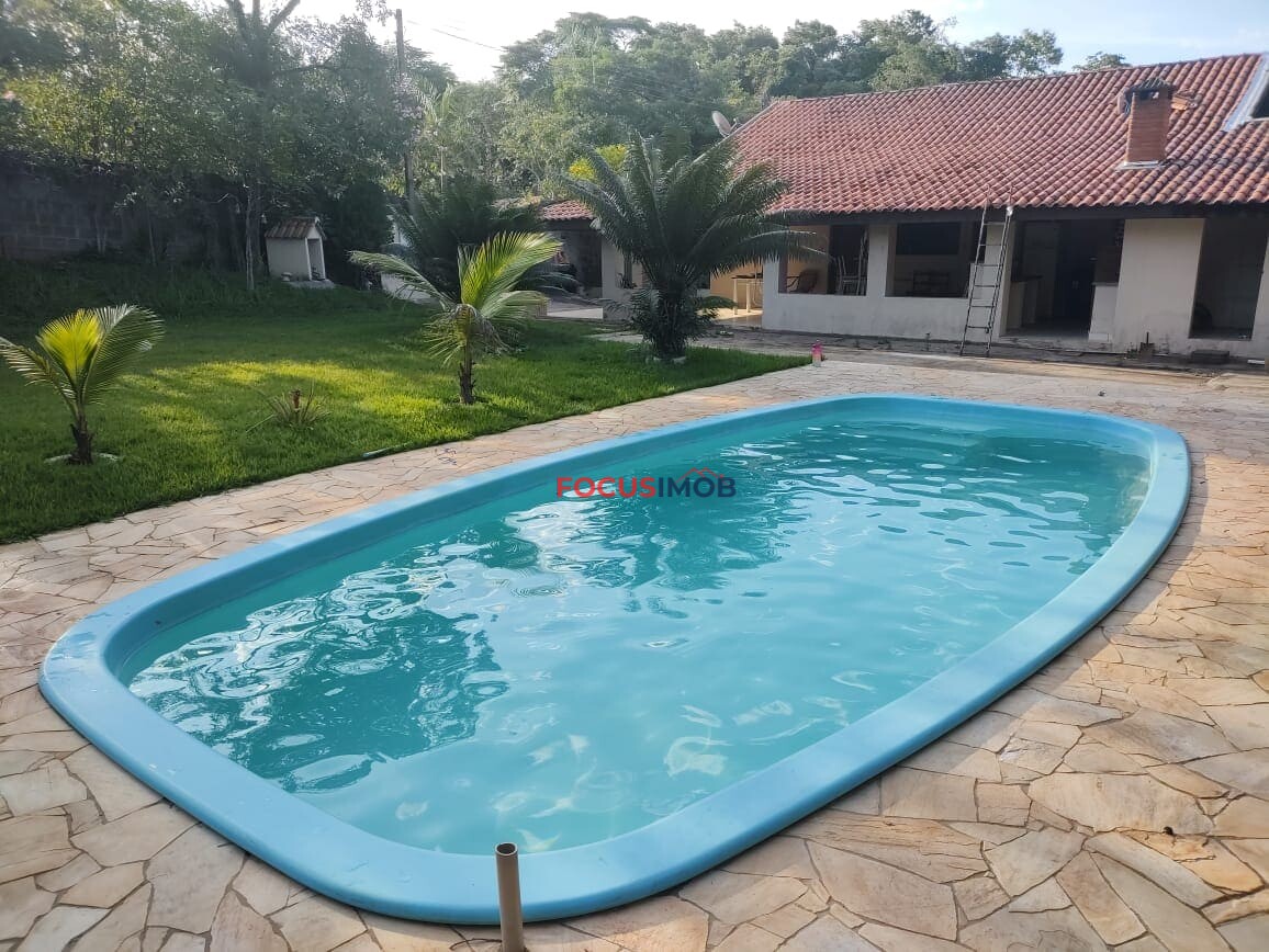 Chácara à Venda com 1.340 m², Piscina e Área de Lazer Completa