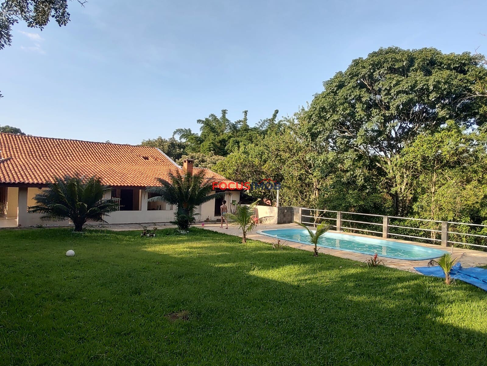 Chácara à Venda com 1.340 m², Piscina e Área de Lazer Completa