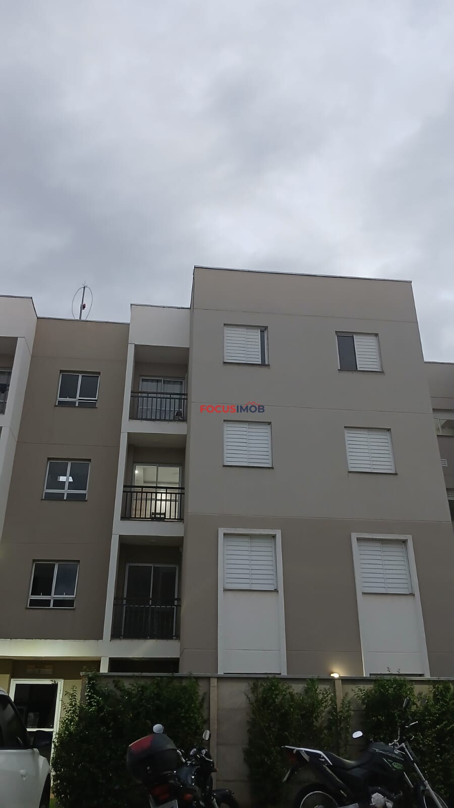 Apartamento pra venda Condomínio Residencial Paris
