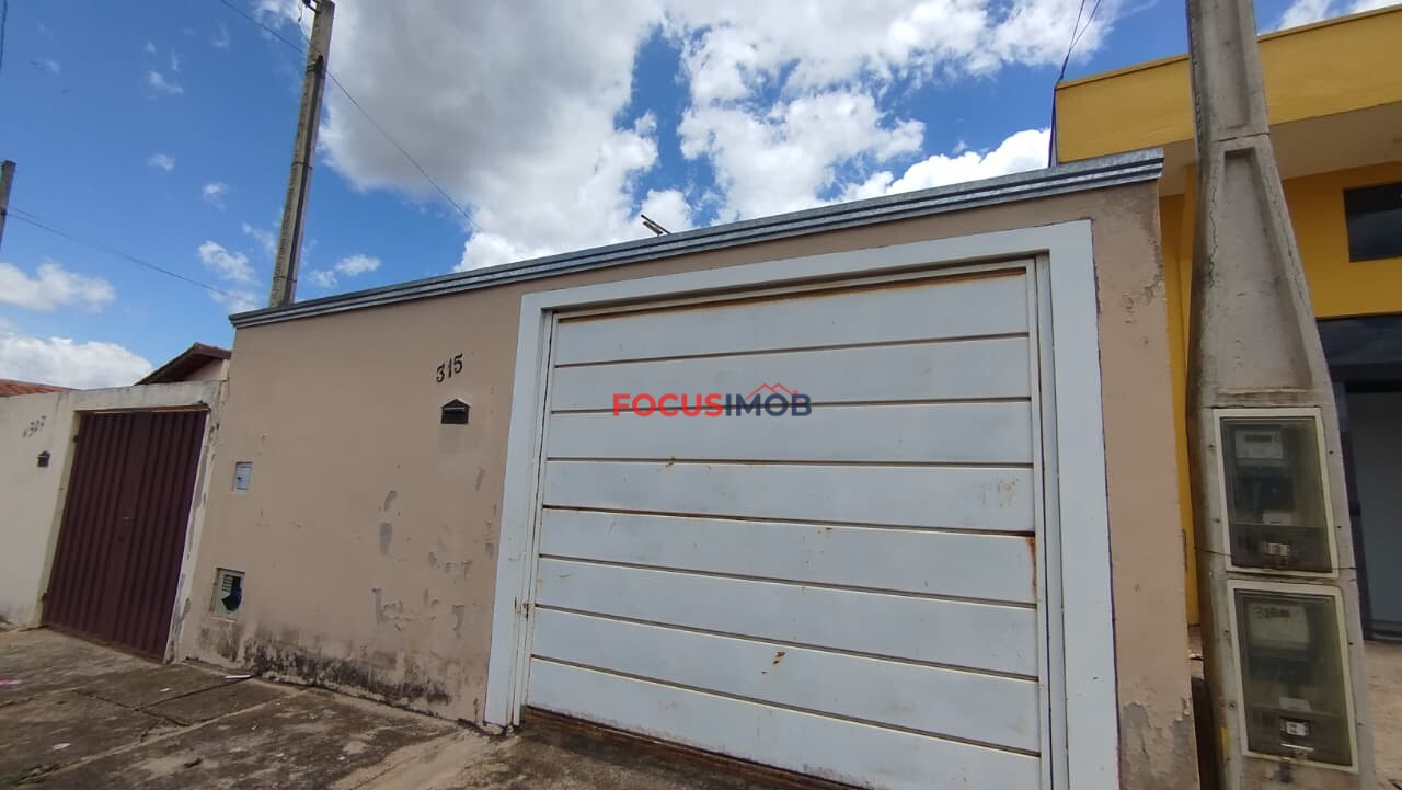 Casa a venda  com dois  pontos comerciais – Ótima Oportunidade de Investimento