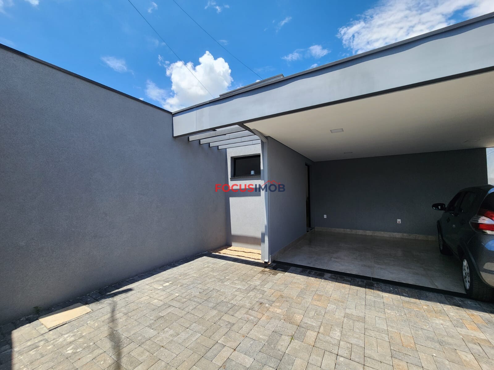 Casa à Venda – 3 Dormitórios com Suíte | Excelente Localização