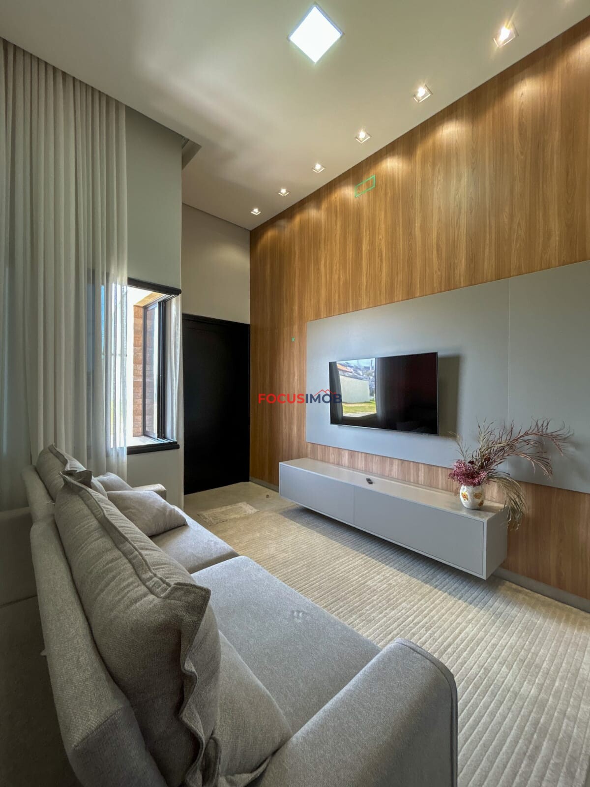 Casa Térrea Moderna com 3 Dormitórios em Condominio