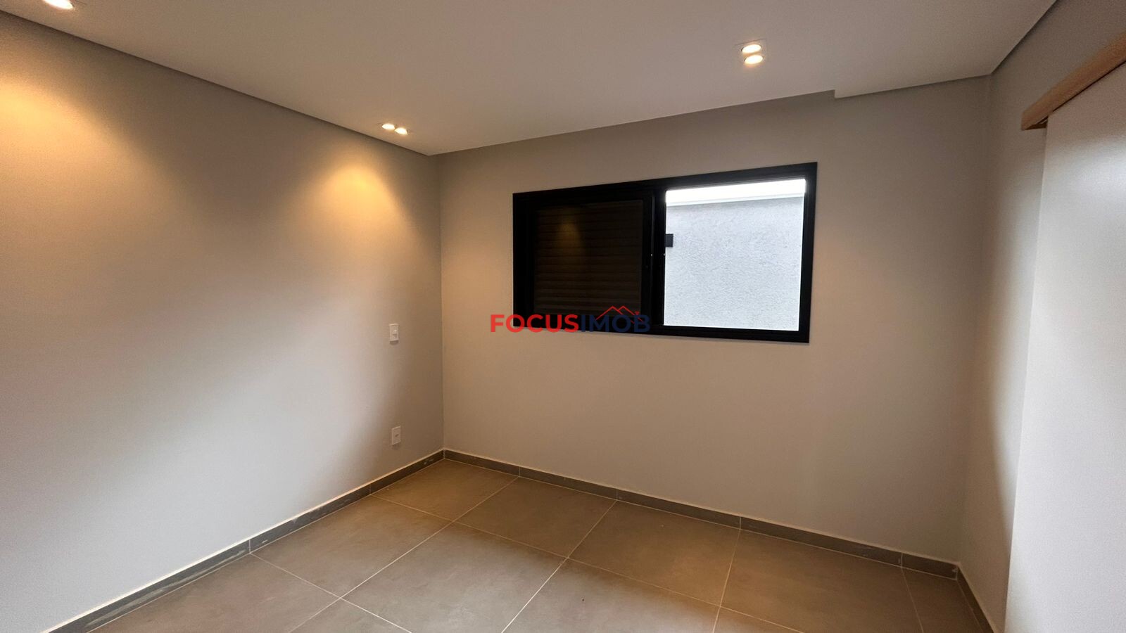 🏡✨ RESIDÊNCIA DE ALTO PADRÃO PARA LOCAÇÃO – CONDOMÍNIO CALIFÓRNIA | ESTIVA GERBI/SP