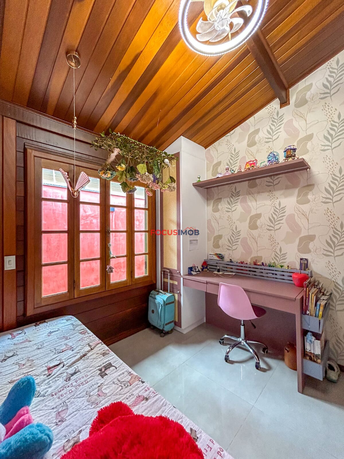 Excelente Oportunidade! Casa com Piscina e Área de Lazer